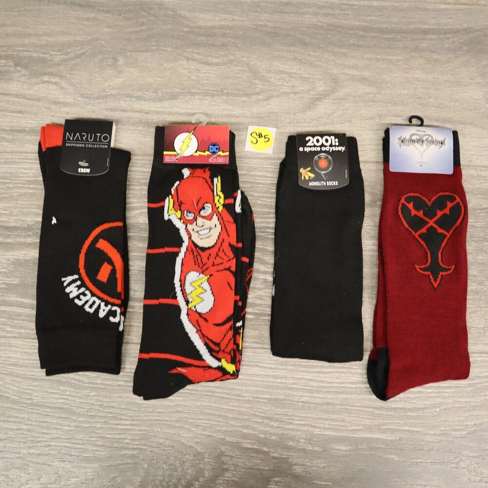 Loot Crate Wear X4 Pairs Sci-Fi Fantasy Mix and Match Adult Non-Slip Socks